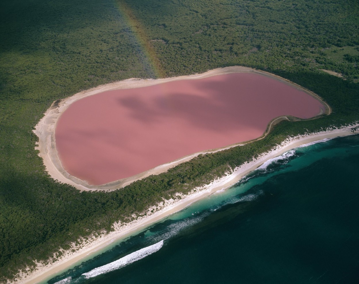езеро хилиер розово езеро