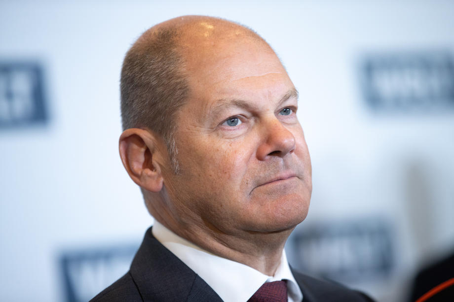 Scholz urged Moscow to show immediate signs of de-escalation - Free Press