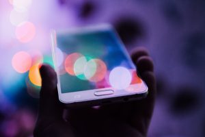 Смартфоните во светот не се продавале послабо од 2013 година