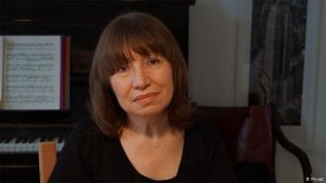 Стариот келнски антиквар како интернет-ѕвезда