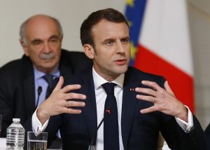 Францускиот претседател Емануел Макрон повика на проширување на санкциите против Иран