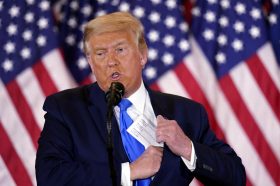 Доналд Трамп имаше обраќање од Белата куќа / 4 ноември 2020 / Вашингтон ДС, САД / Фотоо: EPA-EFE/CHRIS KLEPONIS / POOL