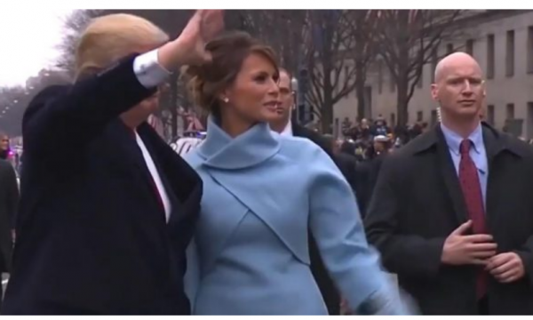 The Secret Service agent's fake hands are not fake hands folks