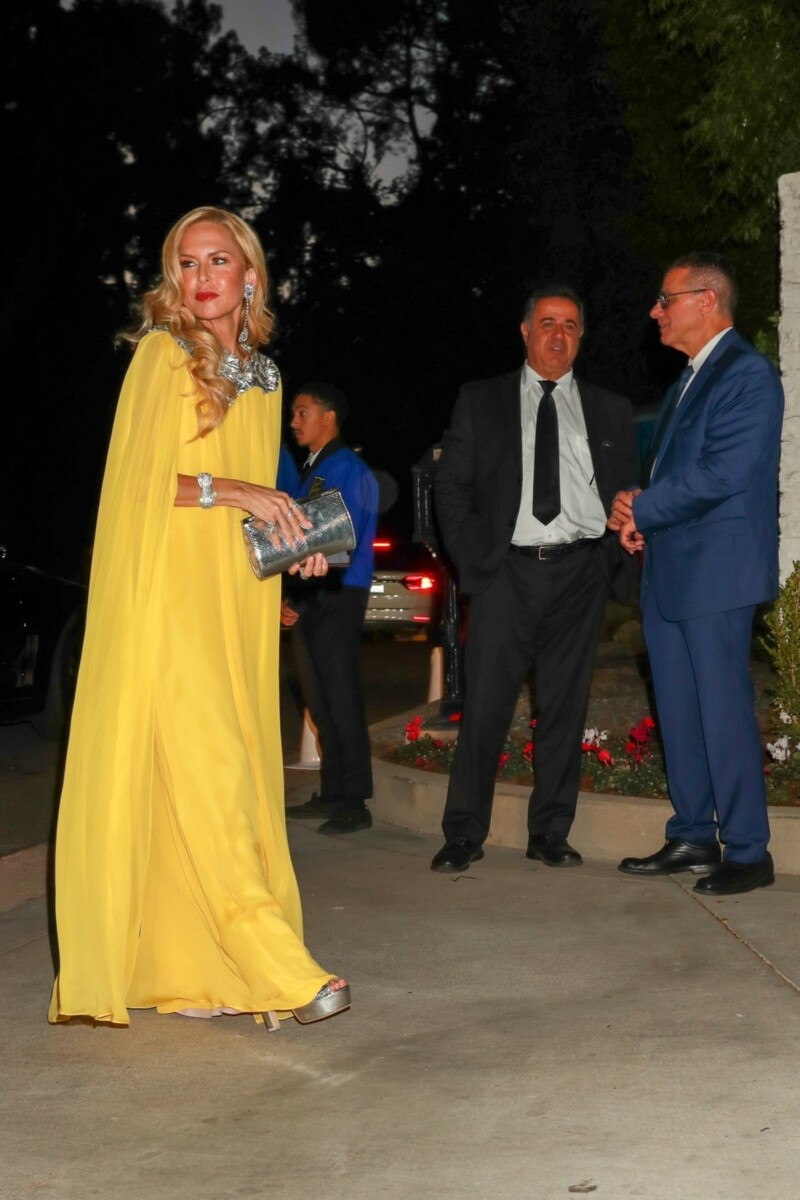 gosti paris hilton