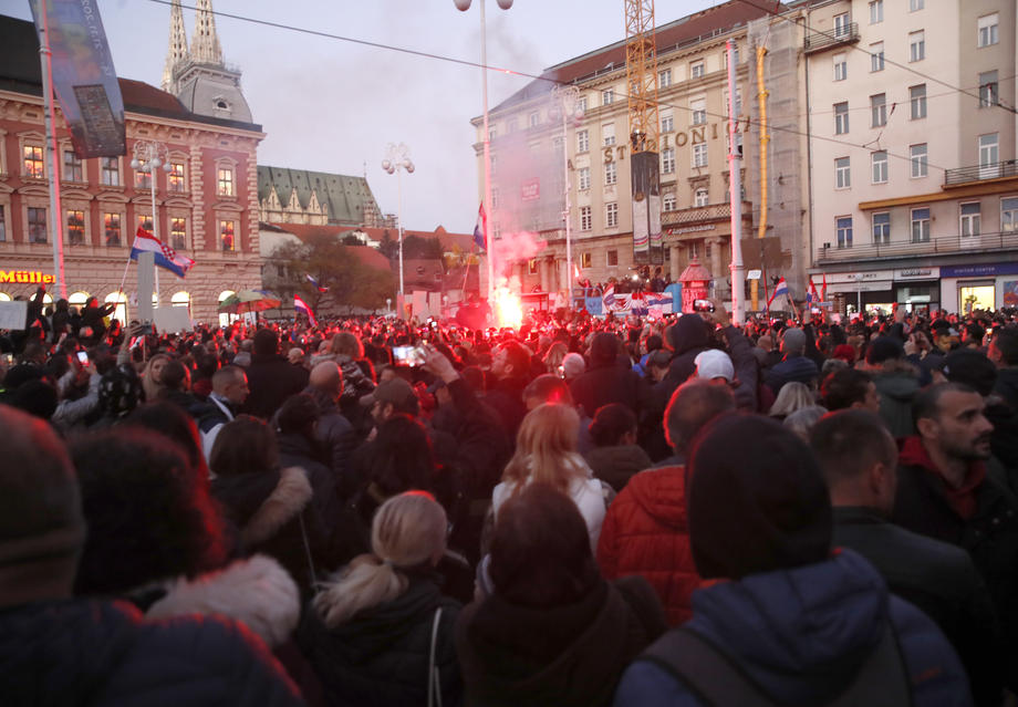 Загреб, протест на антиваксери / Фото: EPA-EFE/ANTONIO BAT