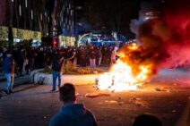 Протести во Холандија против ковид-мерките