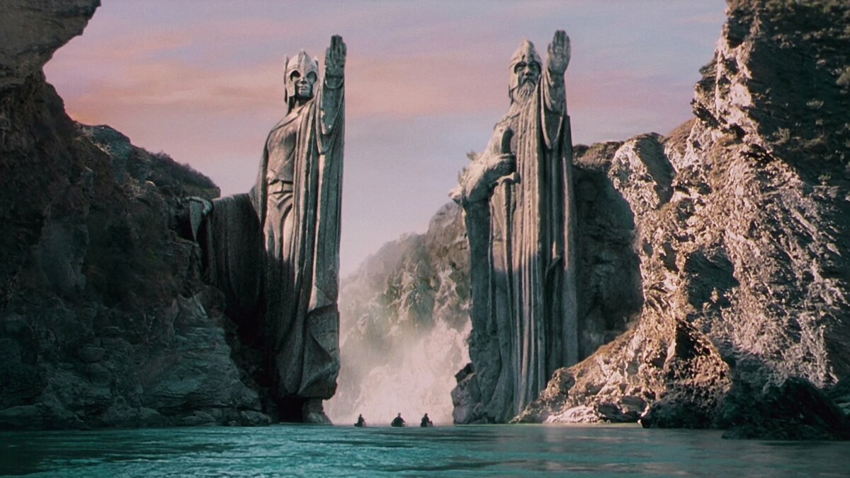 Lord of the Rings: The Fellowship of the Ring/Twitter