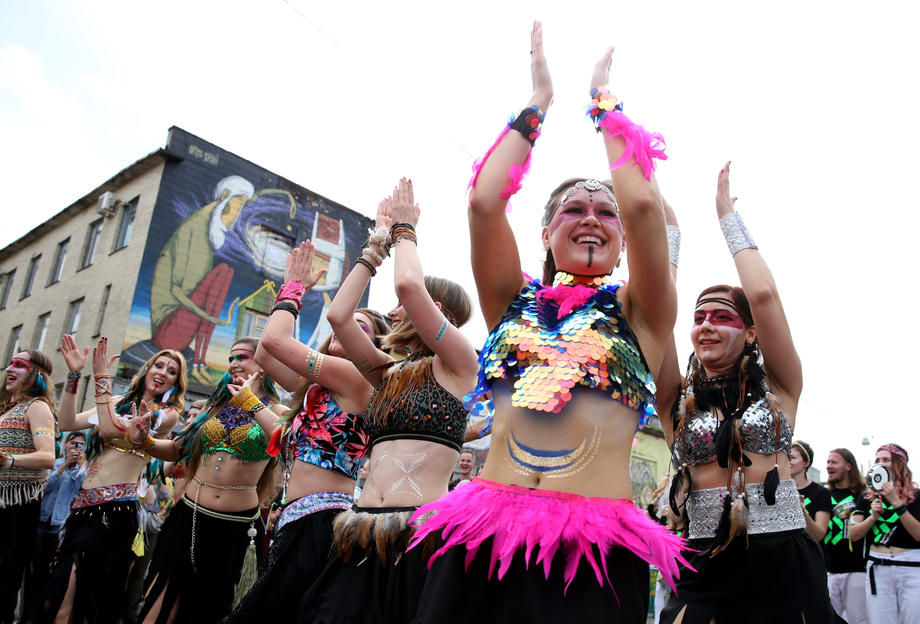 Rio and São Paulo postpone official Carnival parades until April, carnaval  rio