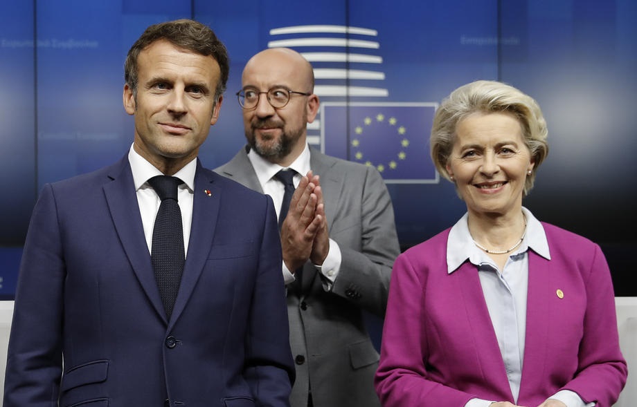 Emmanuel Macron, Charles Michel dhe Ursula von der Leyen