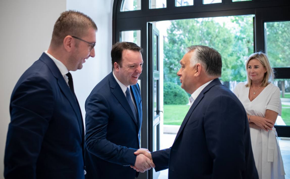 Христијан Мицкоски, Александар Николоски и Виктор Орбан