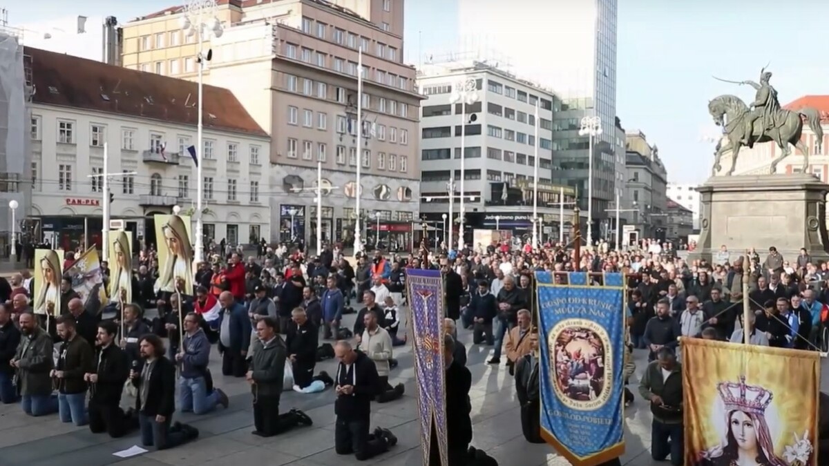 VIDEO Strange gathering in Zagreb Hundreds of men prayed to stop sex before marriage