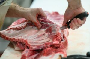 За извоз на говедско месо во Кина, треба да се обнови сточниот фонд во Србија