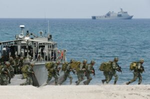 САД трупаат значителни поморски сили на југот на Карибите- Венецуела се подготвува за одбрана од инвазија?