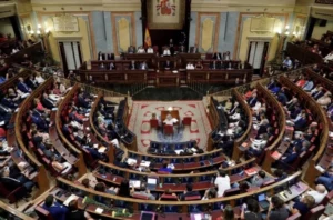 Во шпанскиот Конгрес вратен предлог-законот за амнестија за каталонските сепаратисти
