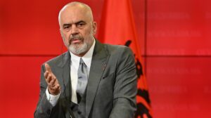 Рама се правда за четирите милиони државни евра платени за Канје Вест — тоа било „инвестиција“
