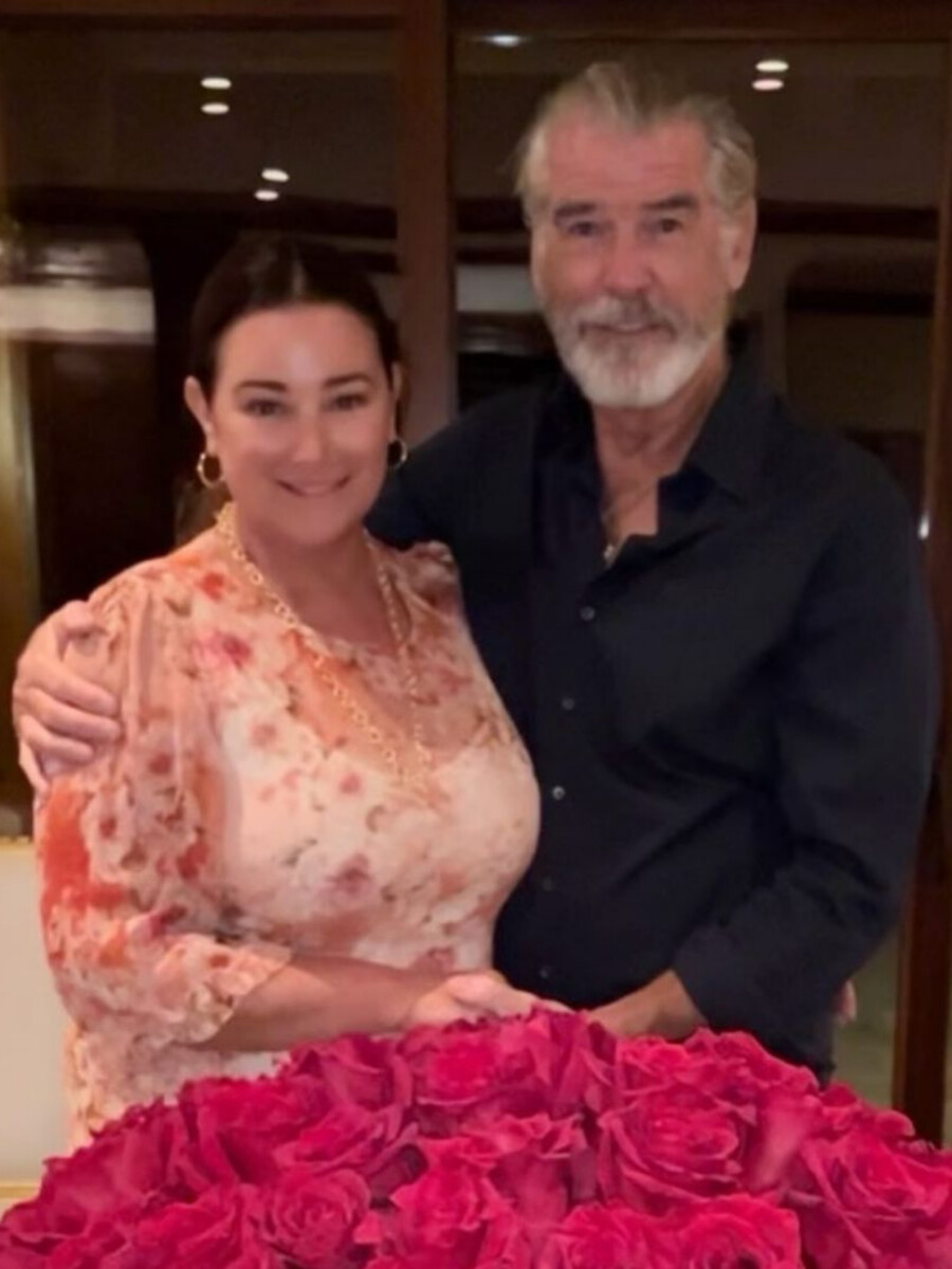 Keely Shay Smith and Pierce Brosnan