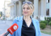 Минка Веизовска, оштетена пациентка на Клиниката за онкологија која почна процес против аптекарот со пријава во МВР. Таа почина за време на судската постапка. Но, Обвинителството по службена должност го продолжи предметот кој заврши со осудителна пресуда.