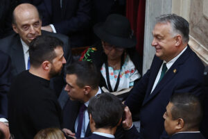 Орбан до Зеленски: Престани да нè малтретираш по обвиненијата за дронови