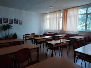 Професор натепал ученичка во средно училиште во Кичево