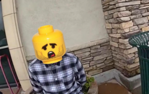 Лего бара од полицијата во Калифорнија да престане да ги користи нивните глави на сликите од уапсени луѓе