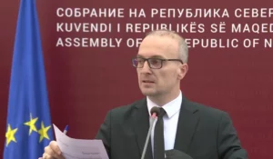 Милошоски контра Левица: Не може на состаноци да бараш пари, а надвор да глумиш жртва
