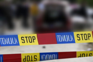 Две тинејџерки се повредени откако со „сеат“ излетале од патот Скопје-Тетово