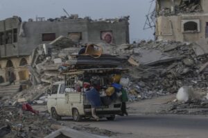 Израел и Египет си префрлаат вина околу помошта за Газа
