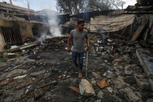 Војна во Газа: Битките беснеат додека израелските трупи напаѓаат во Рафа