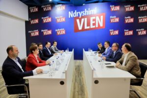 Прва средба на работните групи на ВМРО-ДПМНЕ и Вреди