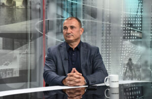 Од три авиони за гаснење пожари, ни останаа два