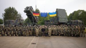 ВИДЕО | Зеленски го разреши шефот на војската — нов врховен командант е Михајло Драпати