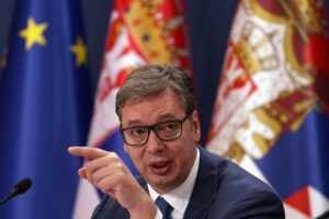 Вучиќ планира да седне во премиерска фотелја по изборите во декември