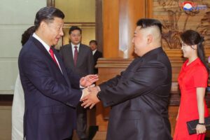 Ким Џонг Ун во Пекинг, историско присуство на воена парада со Путин и Си