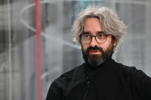 Апасиев: Владата сака да ја оштети Левица за 400.000 евра и да ѝ забрани пристап до националните медиуми