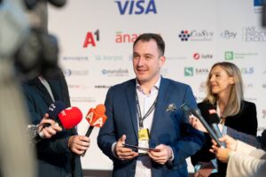 Се воведува нов систем на СМАРТ лиценци — со едно скенирање на код ќе се проверува валидноста