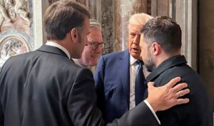 Трамп го пофали „храбриот Зеленски“: Добро се држи