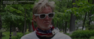 Атентаторот на претседателот Трамп се обиде да се избоде во судницата