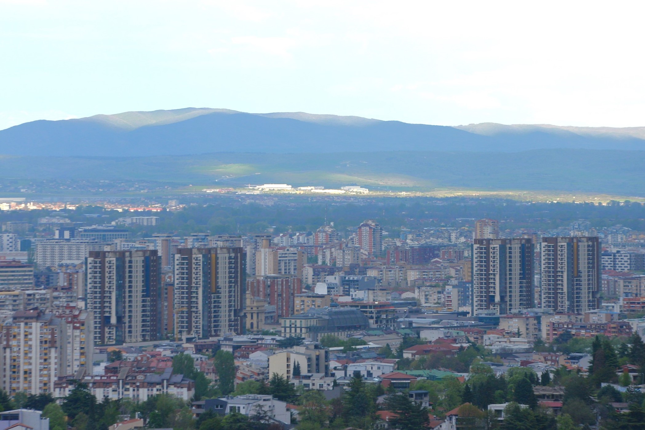 Зградите до Дајмонд мол - Фото Слободен печат - Методи Здравев