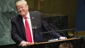 Трамп најавува 100% царина за филмови од странска продукција, потегот ќе го стресе Холивуд