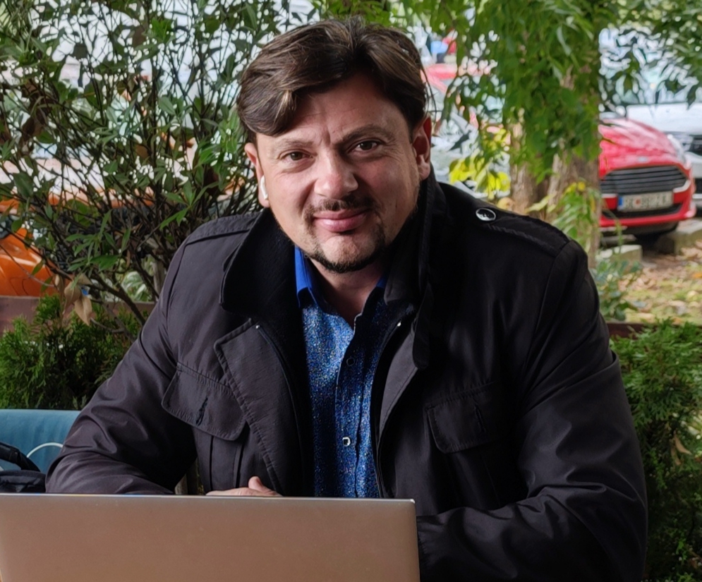 Професор Александар Иванов