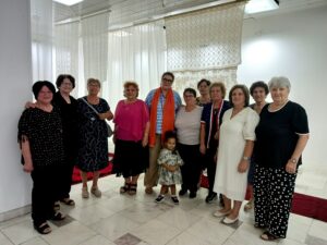 Самостојната изложба „Украс“ на Марјана Костојчиноска Узунчева е претставена пред прилепската публика