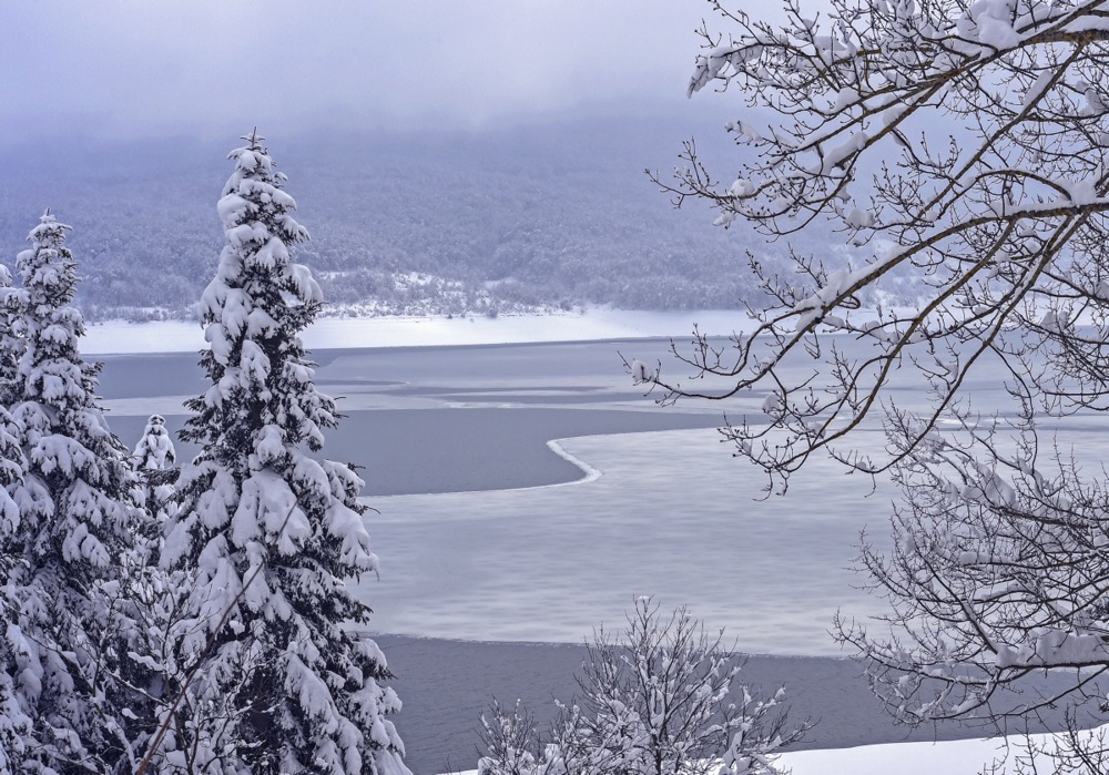 Снег во Маврово