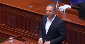 ВИДЕО | Пратеничката Петковска: Само два аргумента за Јована која скока како кокошка