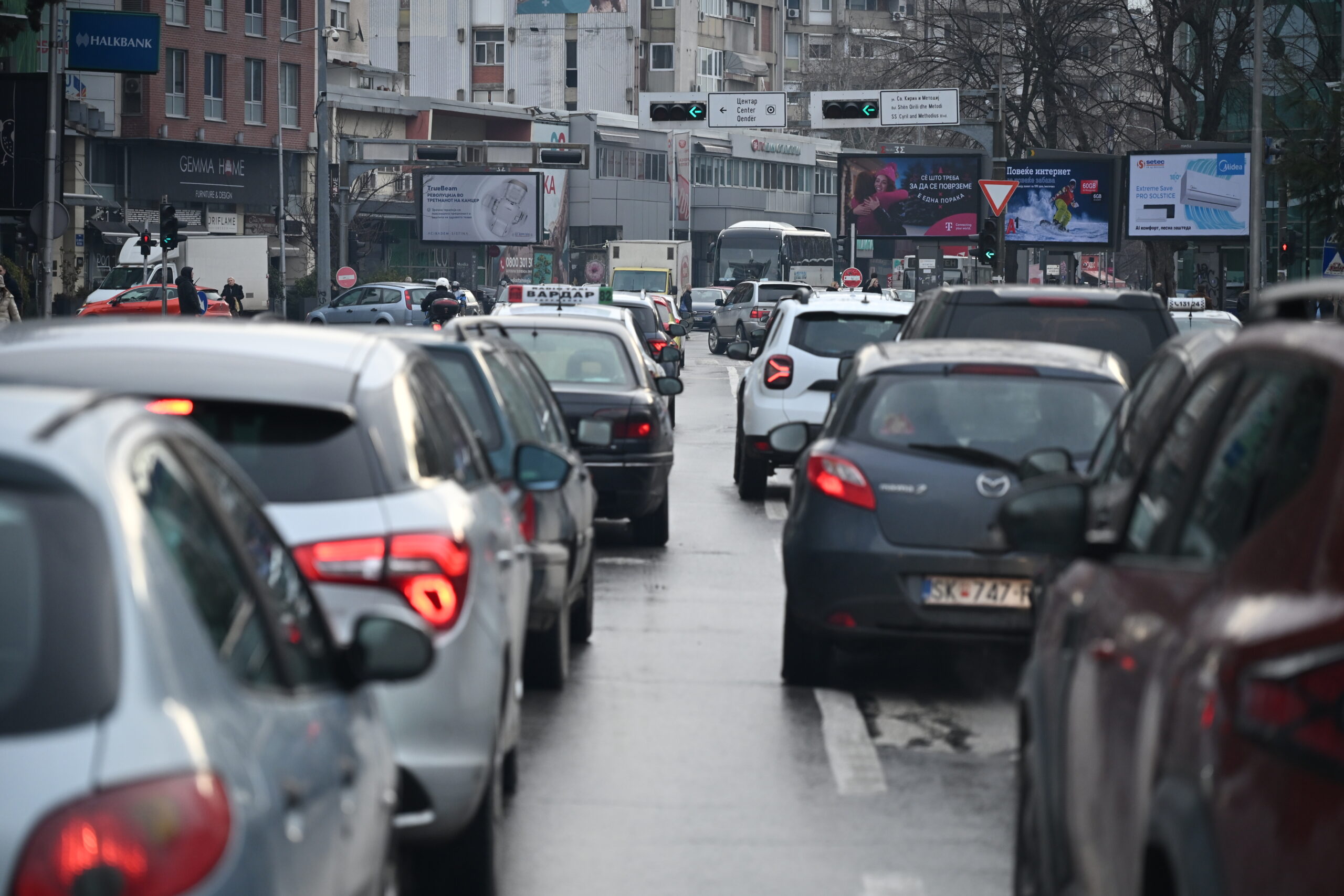 Сообраќај , Гужва , Скопје - Фото Слободен печат - Методи Здравев