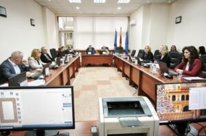 „Бог да чува“, „мизерија“ — дискусии „на ниво“ во Судскиот совет