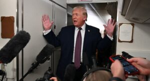 „Се надевам дека ќе ви недостигам“ — Трамп вели дека оставил инструкции во случај Иран да го убие