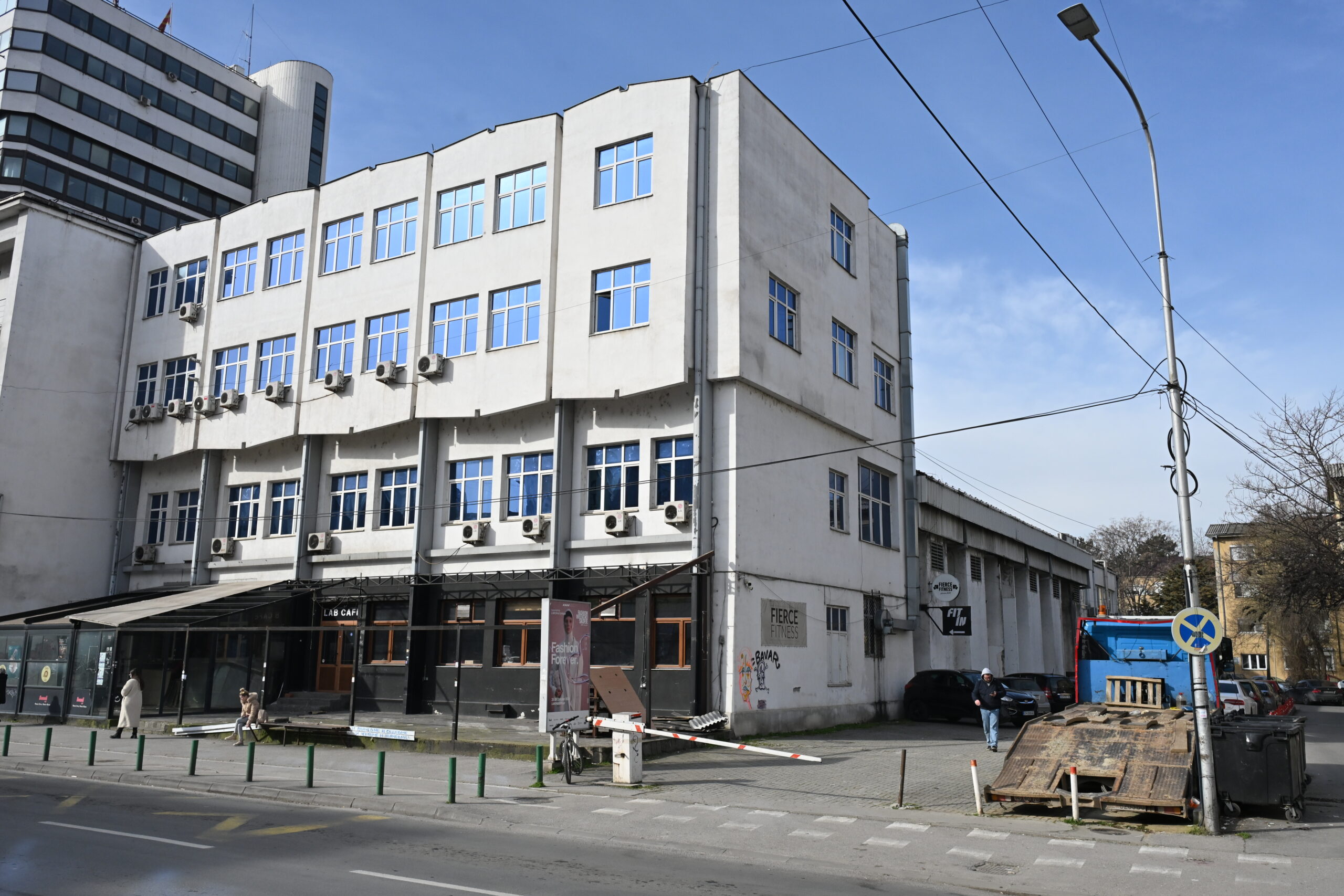 Зграда на печатница на НИП Нова Македонија - Фото Слободен печат - Методи Здравев