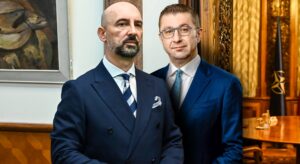 Мицкоски ќе му ѕвонел пак на обвинителот Савески – „ Тоа ми е работа“