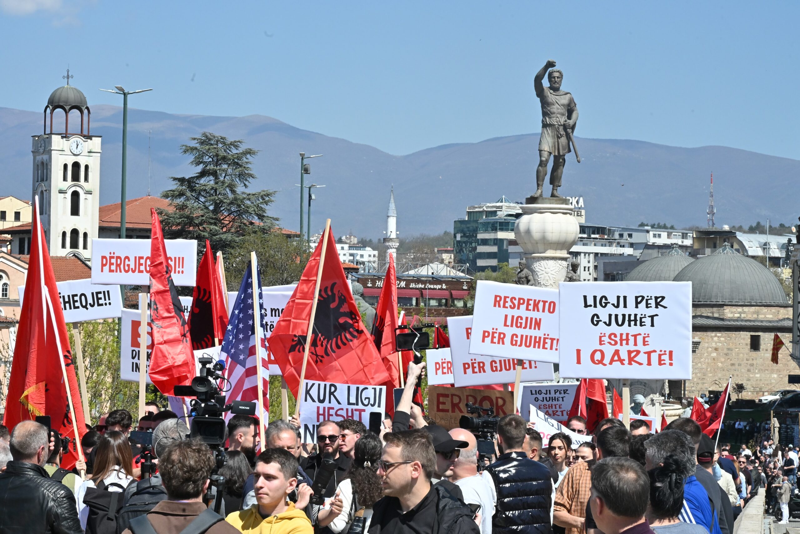 Протест за правосуден испит и на Албански - Фото Слободен печат - Методи Здравев