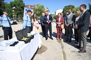 ФОТО | Македонската полиција доби нови теренски возила и специјализирана опрема од ЕУ